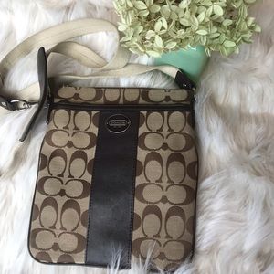 Coach - crossbody bag